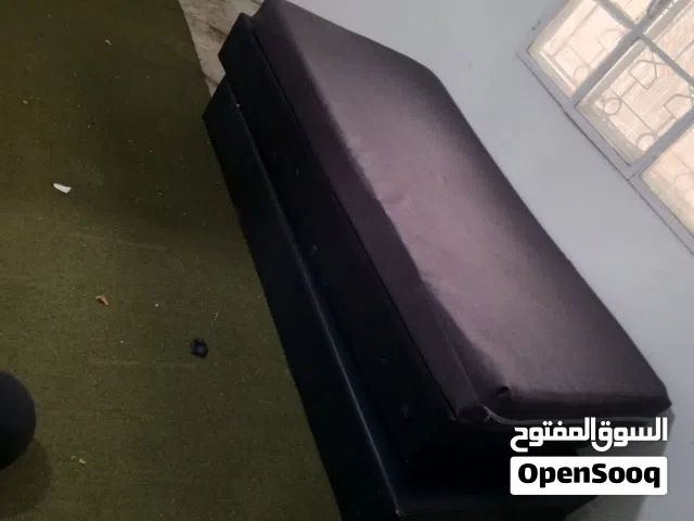 اثاث مستخدم للبيع خزائن وتخوت نوم فلتر ماء كرسي ريكلاينر مروحة طربيزات وسط