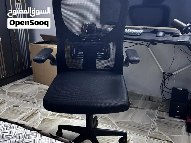 كرسي مكتبي جديد نضيف كلشي مابيه