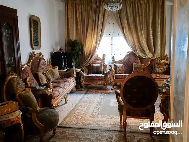 180 m2 4 Bedrooms Townhouse for Sale in Amman Al Rabiah