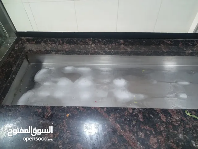 عدة مطعم للبيع مستعملة بحالة ممتازة جدا البيع بداعي السفر................ الله يبارك لصاحب النصيب