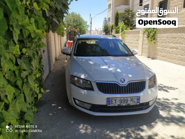 2015 سكودا اوكتافيا Standard