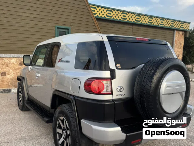Used Toyota FJ in Misrata