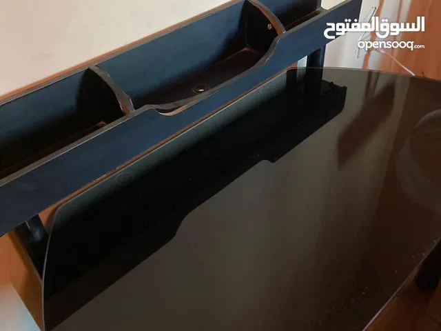 مكتب بحالة جيدة جدا