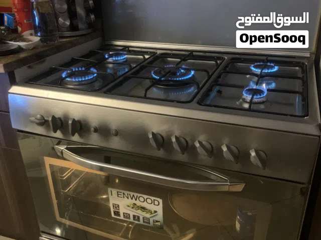 Gas stove and Oven