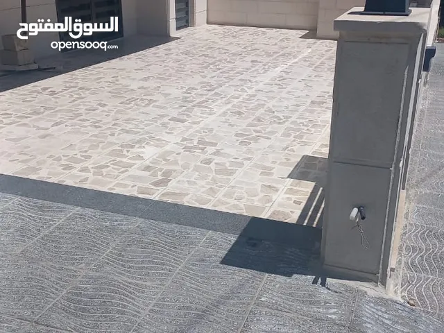 شقة أرضية فخمه ومميزة جديدة لم تسكن لقطه وبسعر مغري جداااا عرض خاص ع اخر شقة أرقى مناطق الجاردنز
