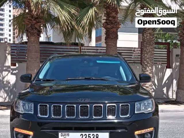 2022 جيب كومباس Standard