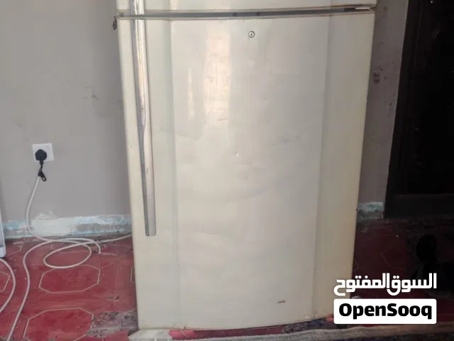 2مكيف و غساله اتوماتيك وثلاجه وشاشه 55 سمارت وشاشاه اخري 32 عاديه