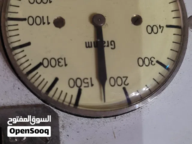 جهاز قياس صناعي قديم ودقيق Vintage قطعة نادرة مع العلبة الأصلية، بحالة جيدة.