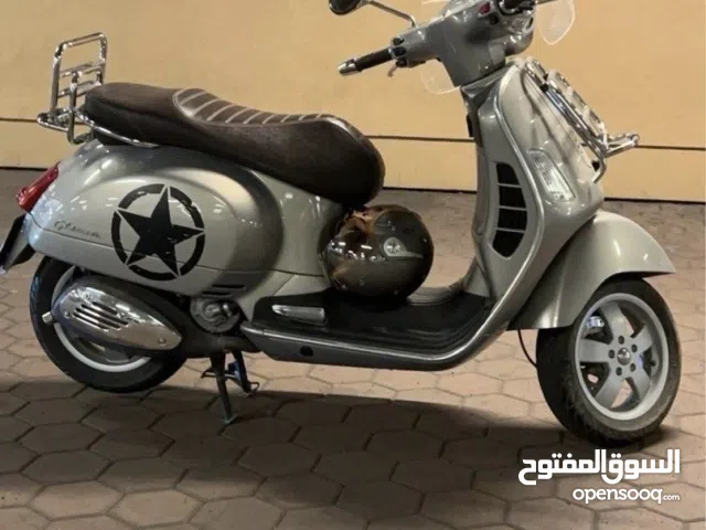 فيسبا ايطالي 300 GTS