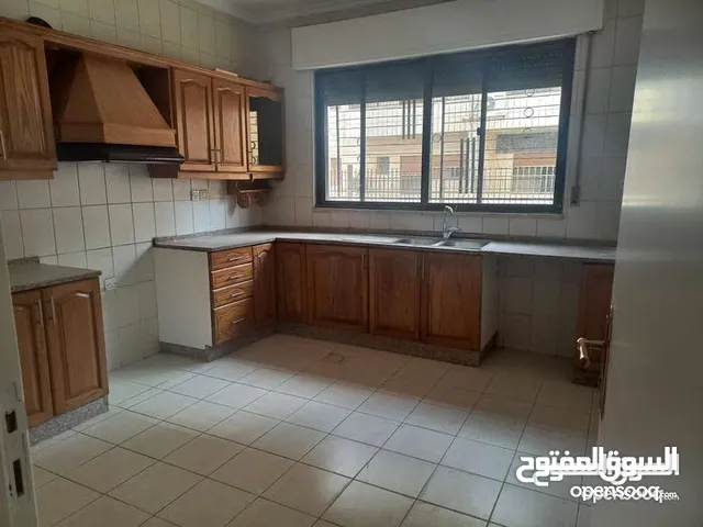 190 m2 3 Bedrooms Apartments for Rent in Amman Swefieh