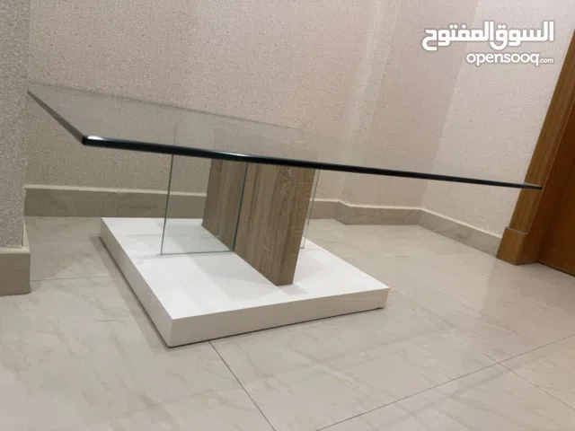 Coffee table طاولة قهوة