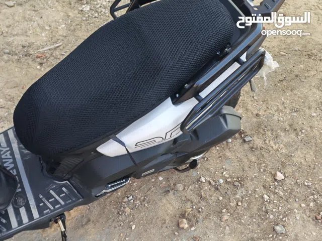 الكي واي الـ 200 سي سي.. وحش الطريق وصل دايون كيواي 200 ممشيش علي الارض وربنا يبارك لصاحب النصيب