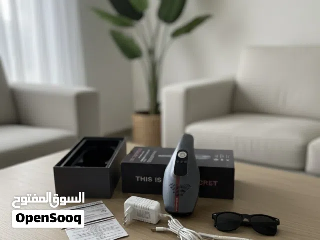 1.	جهاز ليزر Secretreza شبه جديد + عدسات إضافية - استخدم 3 مرات فقط