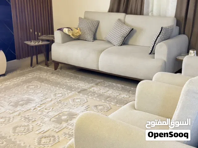 تخم مودرن مستخدم ونظيف جدا