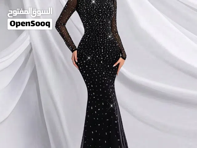 فستان نسائي    شيفون مع تطعيم كرستال مع بطانه مطاط  شرط الفحص  فري سايز حد 85 كيلو  متوفر درزن ومفر