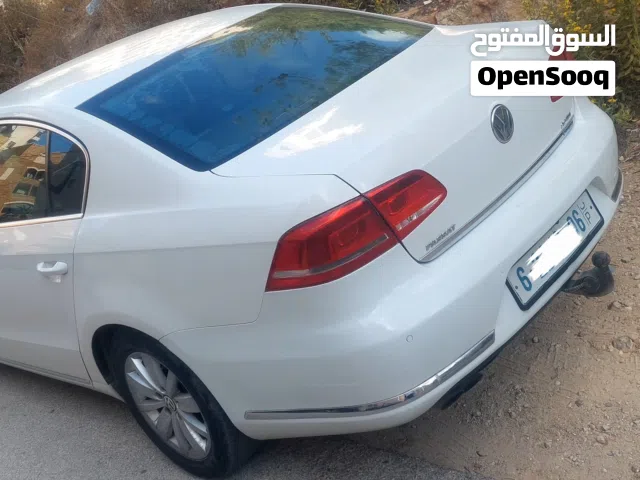 2012 فولكسفاغن باسات Standard