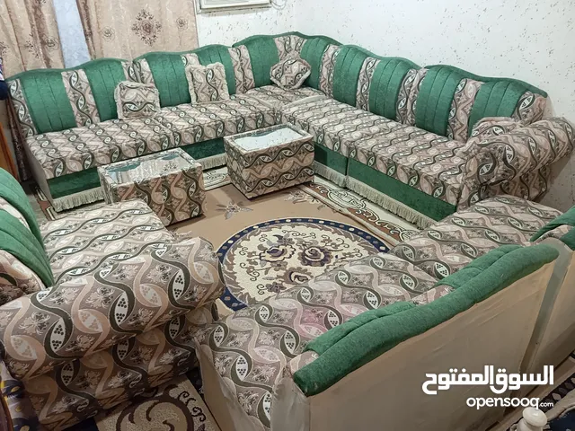 تخم ديوان ثمانية قطع مع اربع كوشات مع طبلتان