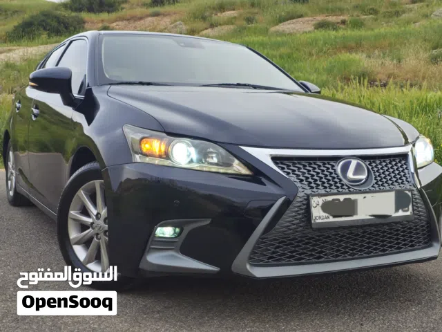 2012 لكزس CT CT 200 F Sport
