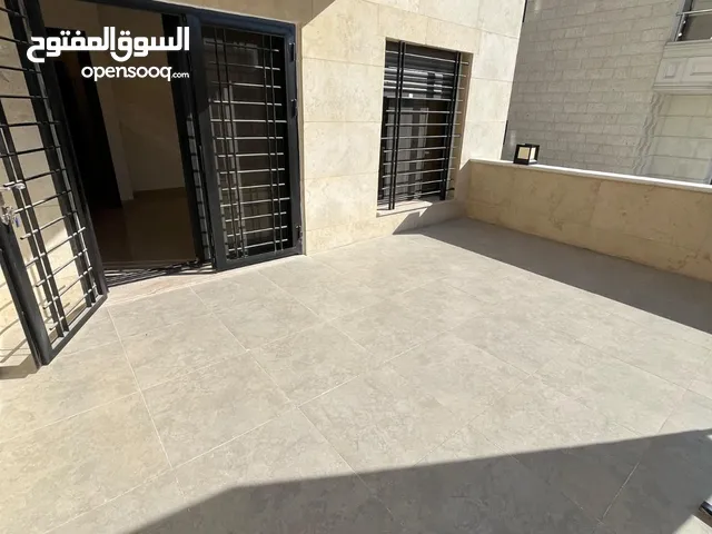 شقة ارضية 162 م مع ترس 60 م تشطيب فخم في اجمل مناطق البنيات قرب الحصاد