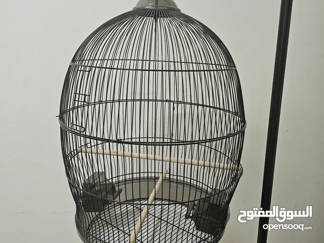 large bird cage , 2 feeding cups, 2 large perches also included perfect for medium size parrots