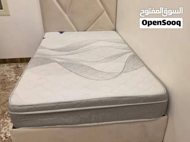 سرير مقاس 120*200 مع ماترس (حالة نظيفة وممتازة)