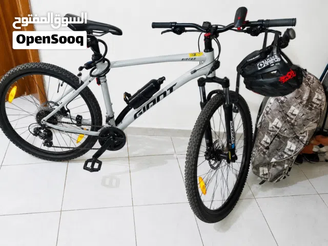 GIANT Rincon Mountain Bike 27.5 – Excellent Condition