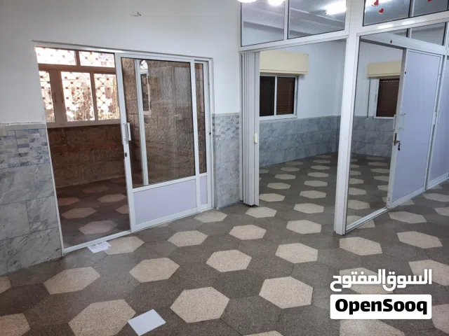 شقة للايجار تصلح عيادة أو مكتب هندسي أو معهد دروس تقوية
