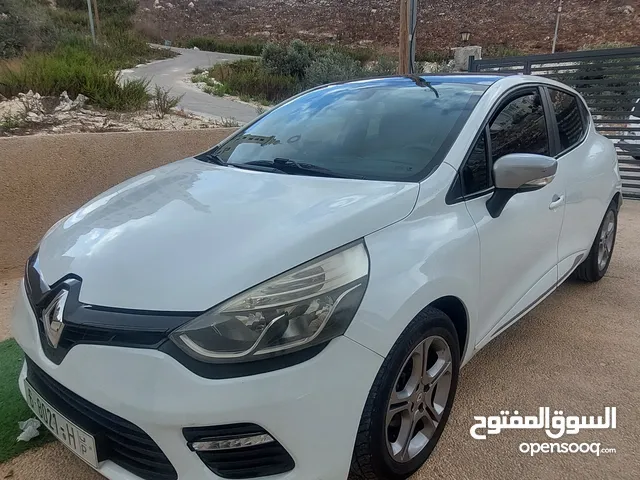 New Renault Clio in Nablus