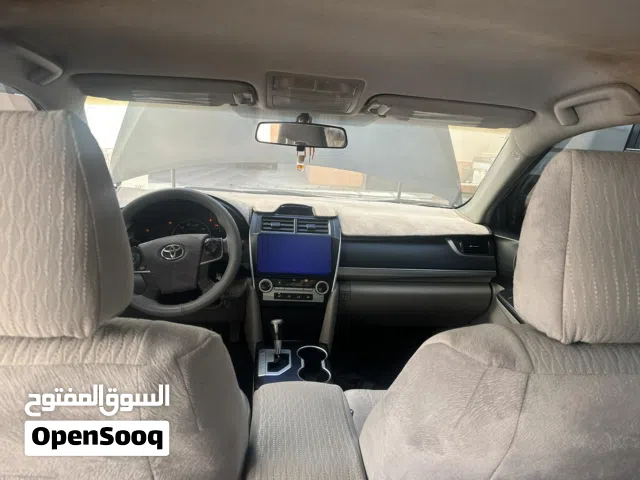 2013 تويوتا كامري LE
