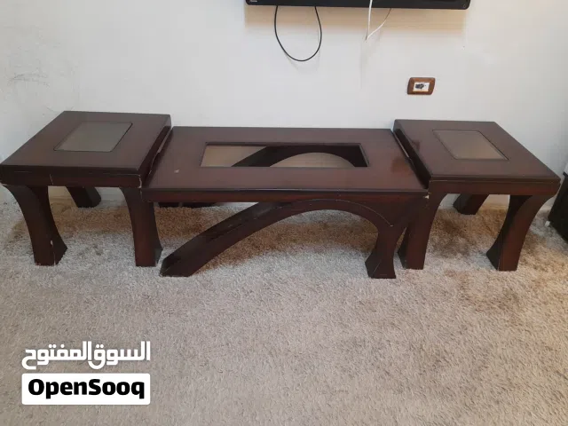 طاولات للبيع