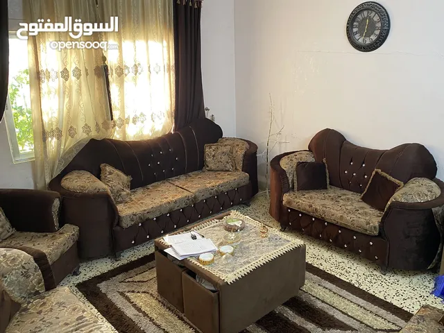 طقم كنب غرفة ضيوف مستعمل شبه جديد