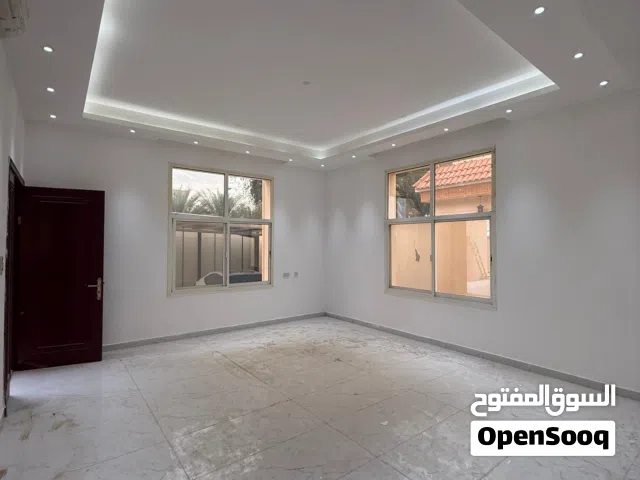 101 m2 1 Bedroom Apartments for Rent in Al Ain Al Markhaniya