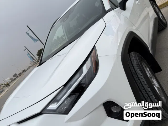 2023 تويوتا راف فور XLE