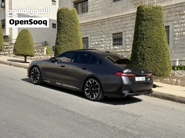 2024 بي ام دبليو الفئة 5 i5 eDrive40