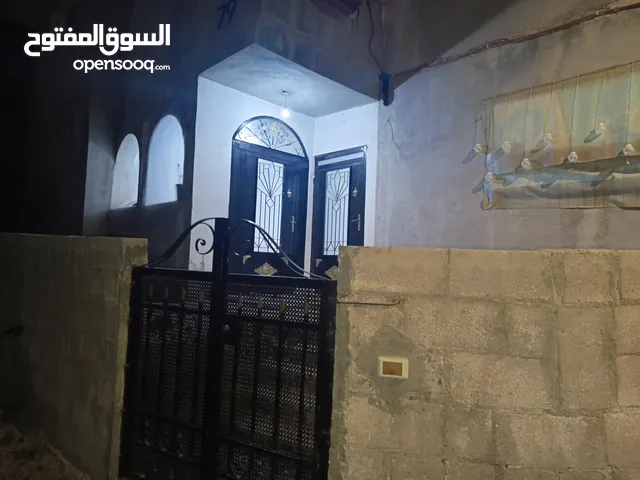 شقة طابق ارضي قوشان مستقل