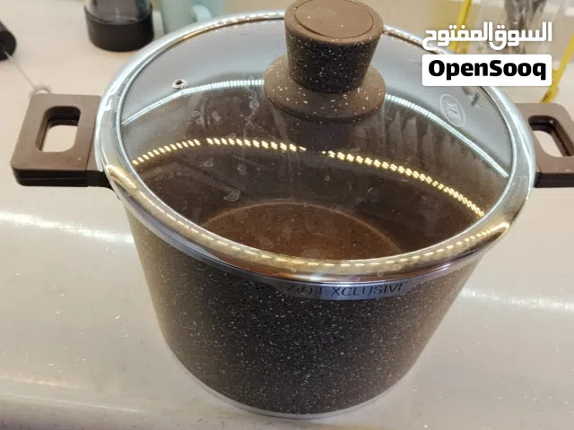 جدر دولمه ومقلوبه ويرهم على كلشي كرانيت أصلي ومايلزك مامستعمل الحجم كبير