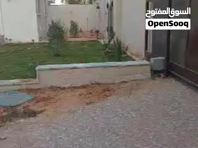 استراحة للبيع في شارع ولي العهد شارع السرول عل قطران