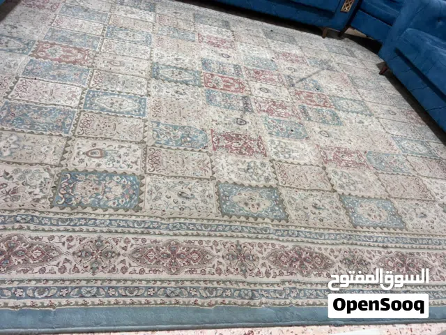 للبيع سجاد ايراني قطني افضل نوع مستعمل 700 دينار مكان طرابلس