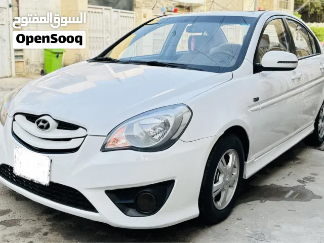 2011 هيونداي اكسنت Limited