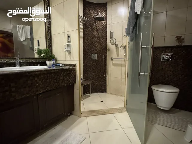 شقة ارضية للبيع في الجاردنز بسعر عاجل