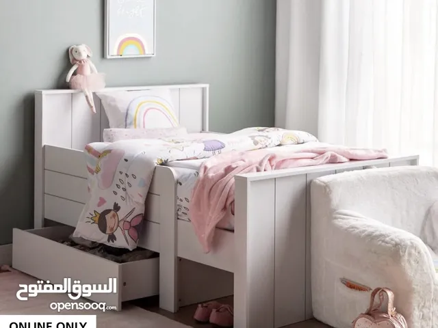 سرير للأطفال ابيضّ اللون /قابل للتمدد مع الدوشق