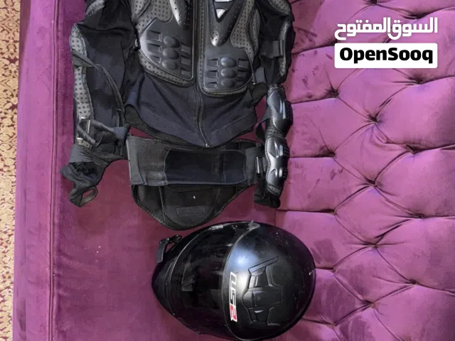 خوذه ودرع مستعمل بحال الوكاله