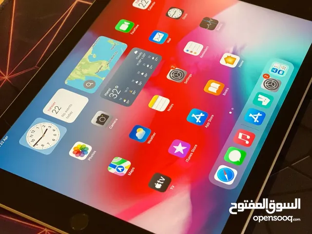 Apple iPad 5 32 GB in Dubai
