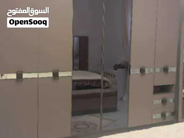 غرفه نوم كامله 8 قطع بحاله جيده ما فيهاش مداعبه