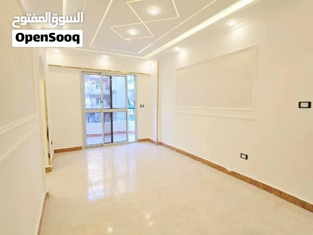 شقه للبيع بشاطئ النخيل اسكندرية ك21 جاهزة علي السكن 2غرفة حمام رسبشن قطعتين مطبخ مقفول