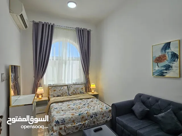 للإيجار استديو مفروش vip في منطقة الصاروج الشبحات