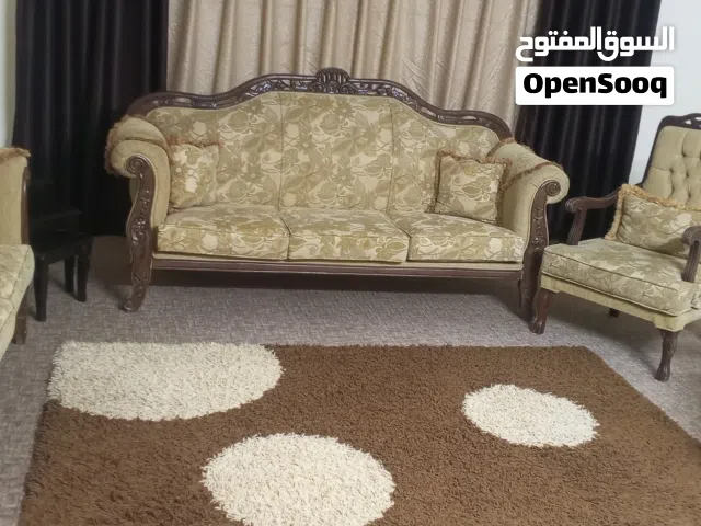 طقم كنب غرفة ضيوف للبيع