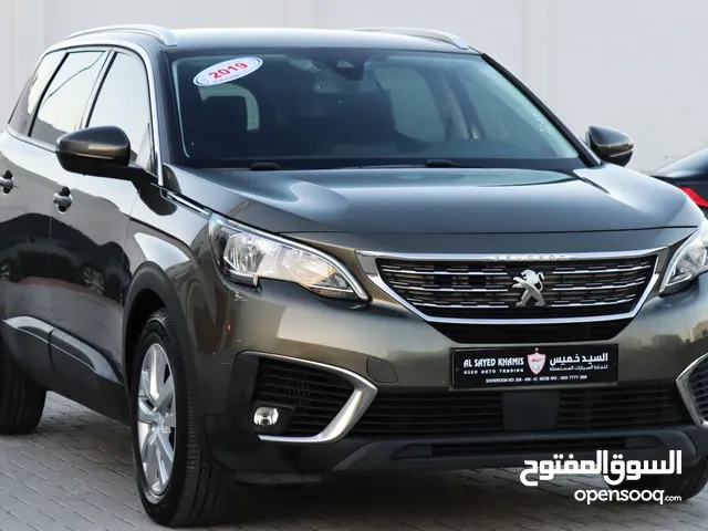 Used Peugeot 5008 in Sharjah