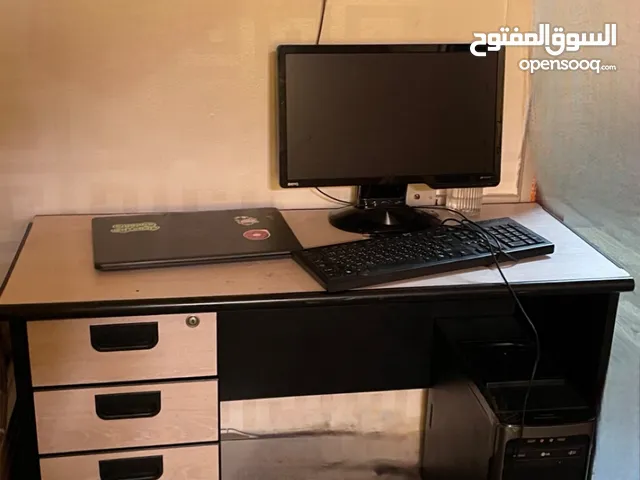 طقم كمبيوتر مكتبي كامل مع مكتب للبيع