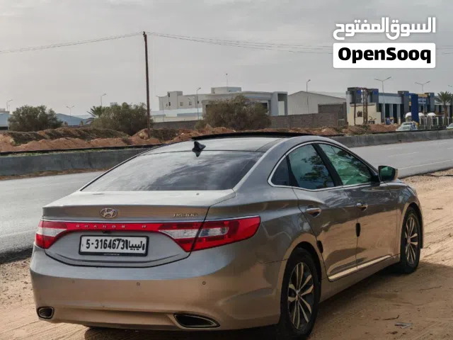 أزيرا أباتشي 2013